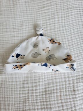 White Baby Knot Hat with Blue & Tan Safari Print 0-6m